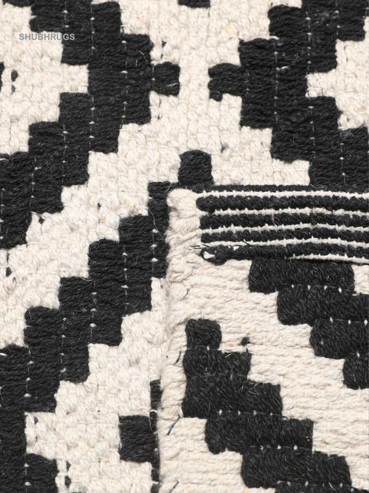 Torun - Black  White Cotton- Rug